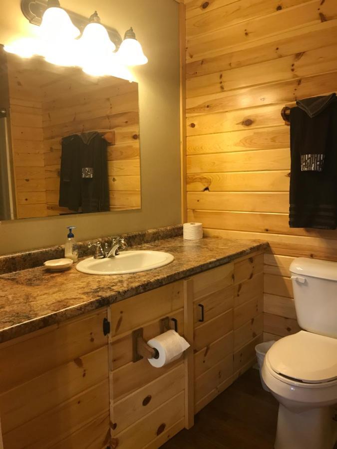 Muskie Bay Resort Nestor Falls Eksteriør billede