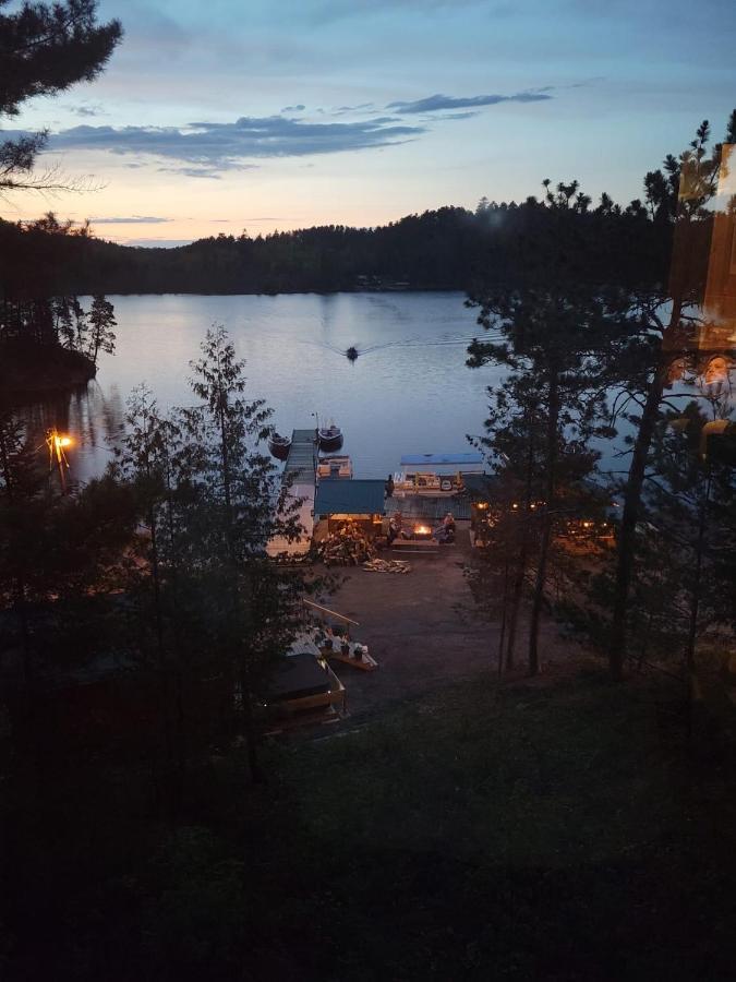 Muskie Bay Resort Nestor Falls Eksteriør billede