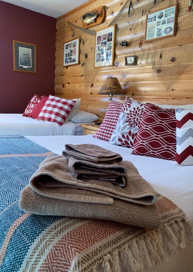Muskie Bay Resort Nestor Falls Eksteriør billede