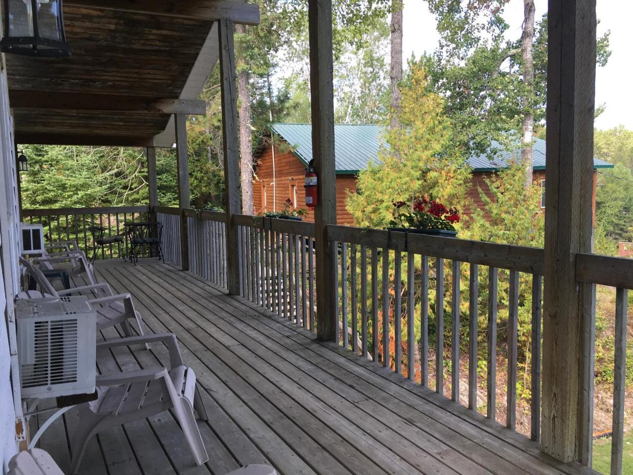 Muskie Bay Resort Nestor Falls Eksteriør billede